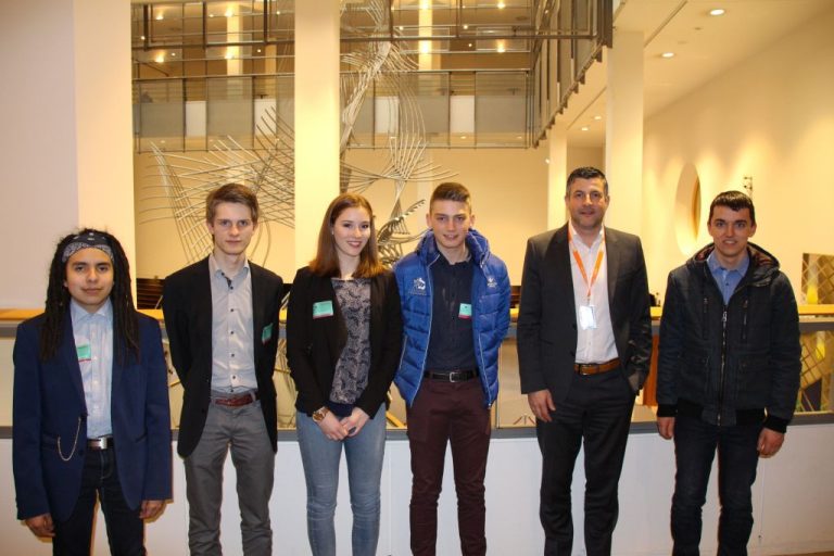 Besuch der Teilnehmer des Rhetorika-Finales 2016 im Europäischen Parlament in Brüssel